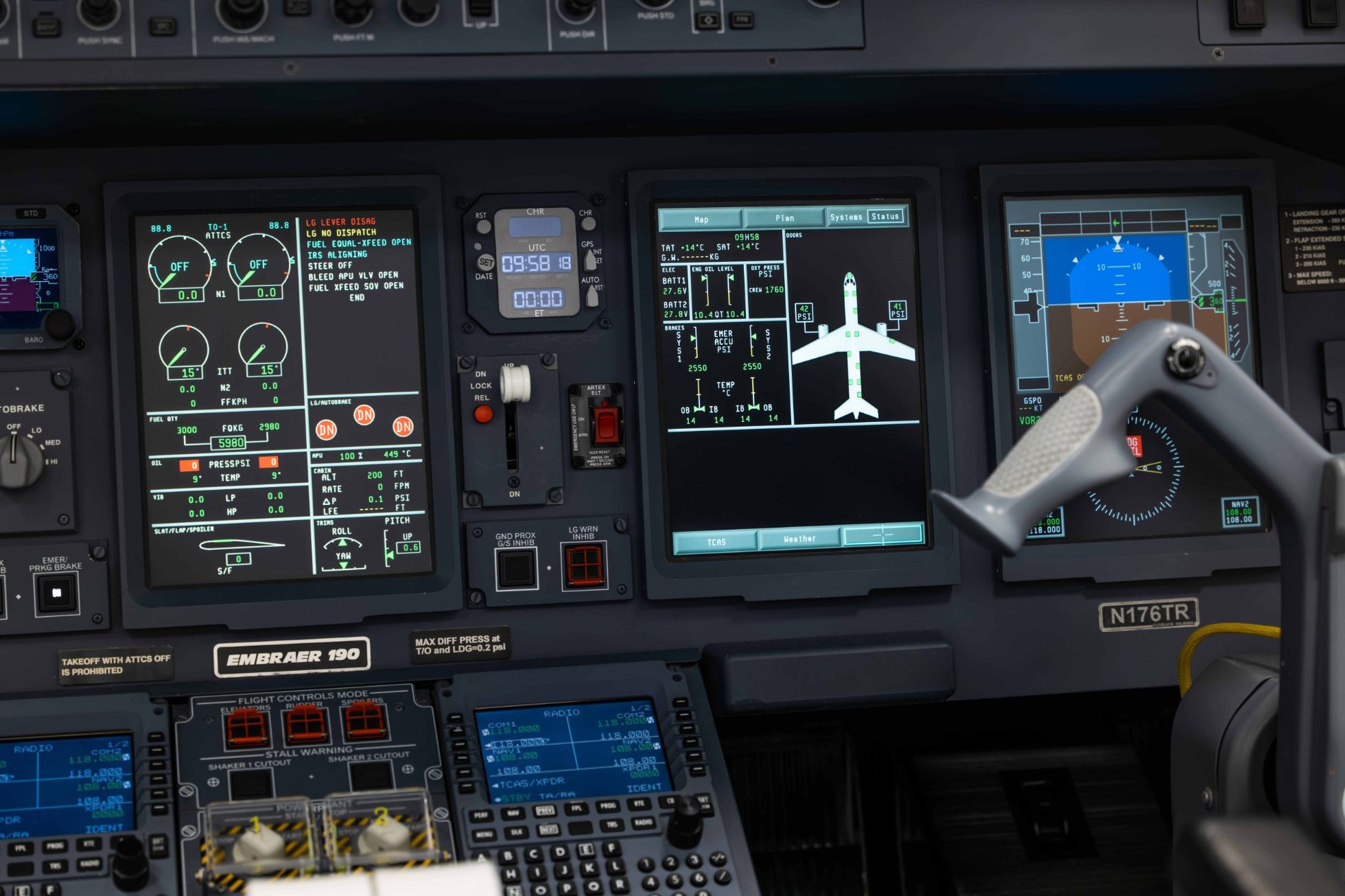Symulator Embraer E190
